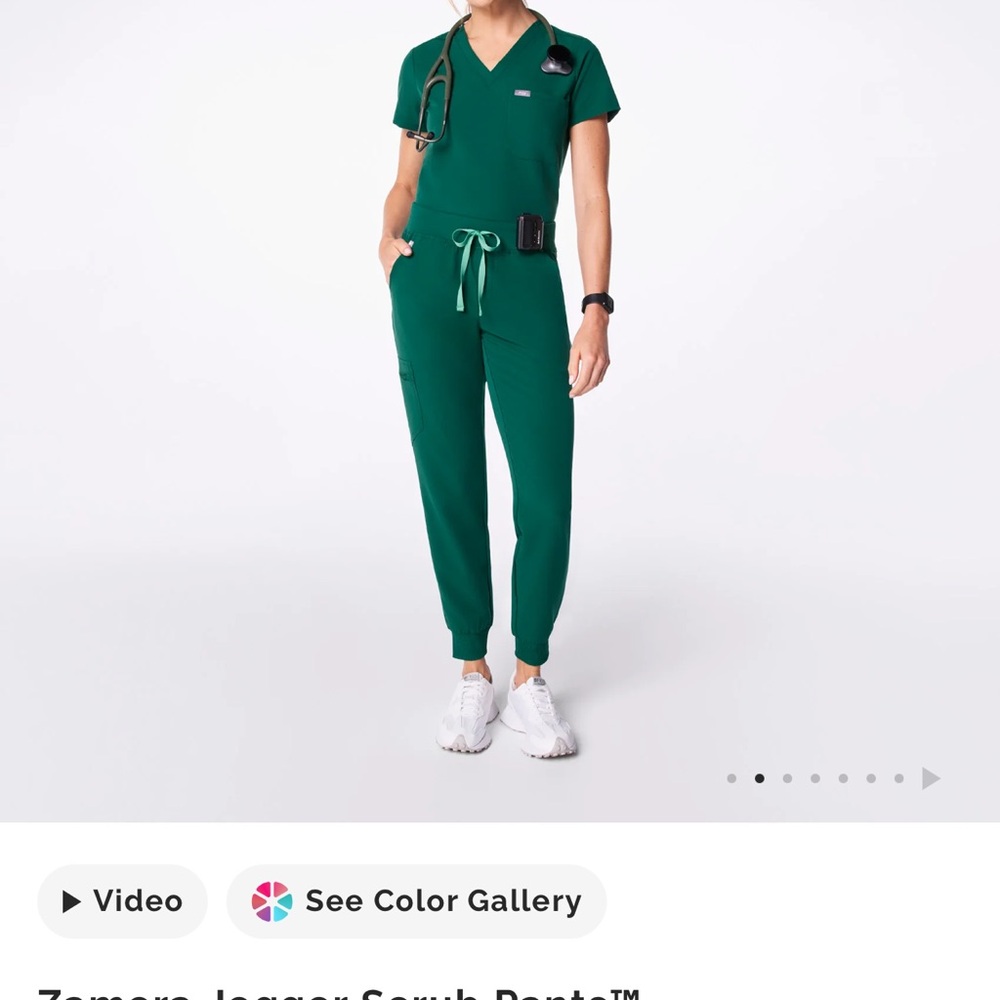Figs Women's Green Jogger Scrub Pants and top